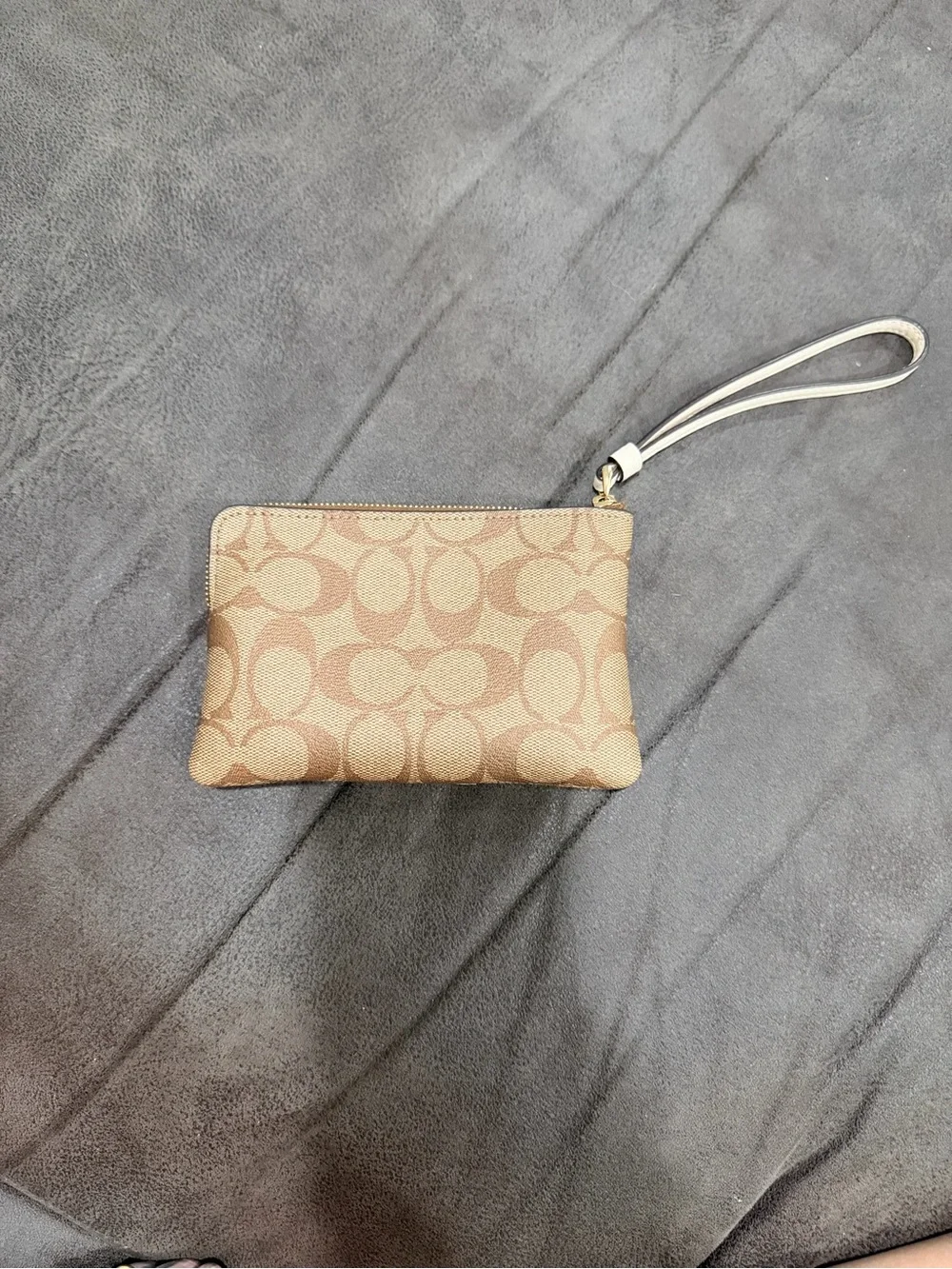 Authentic Coach Tan Signature Canvas Wristlet with Cream Center Stripe